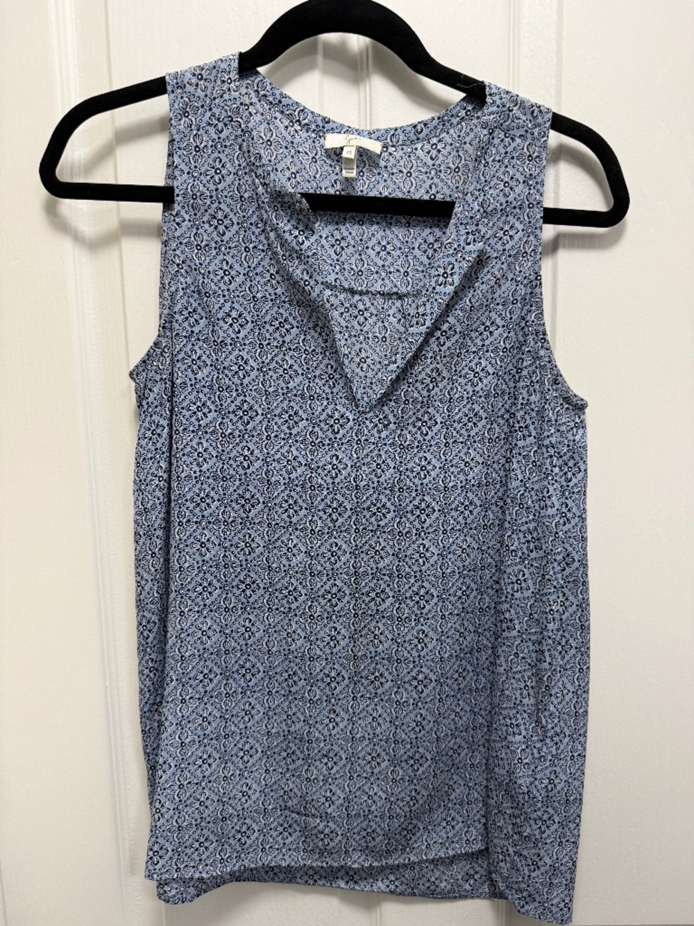 Joie Light Blue and Black Paisley Print Sleevless Silk Blouse- Size XS